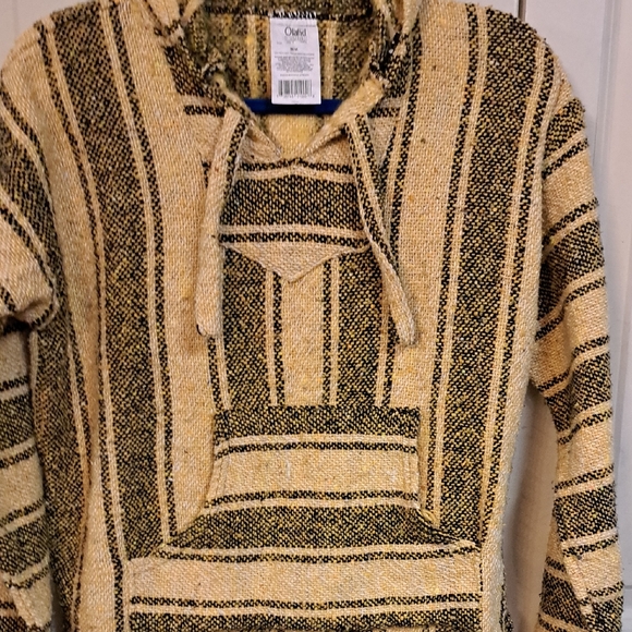 Oland Tops - Oland Men's Black and Tan Crewneck Sweater